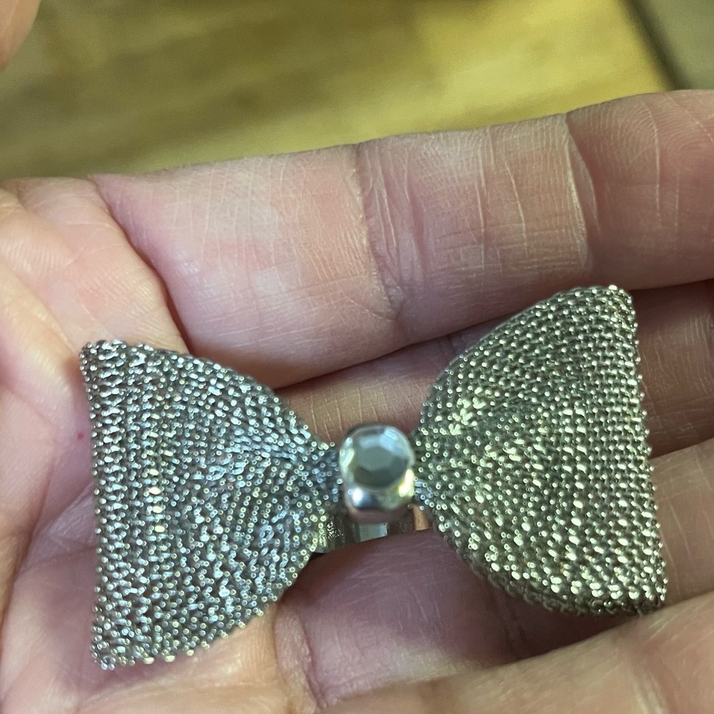Elegant Silver Bow Ring